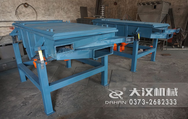 直線振動篩分機(jī) 直線振動篩分機(jī)